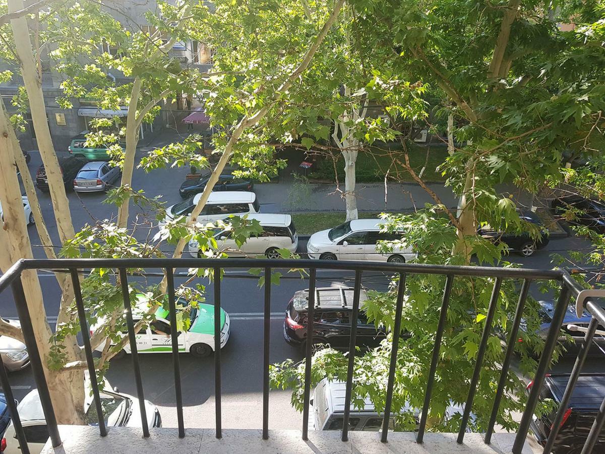 Cascade White Luxury Apartment Γιερεβάν Εξωτερικό φωτογραφία